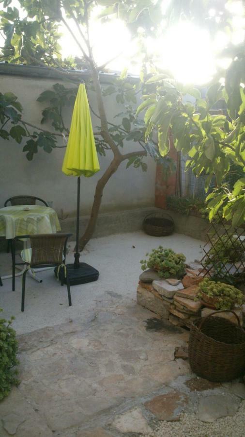 Apartment Bozava - Nena Ngoại thất bức ảnh