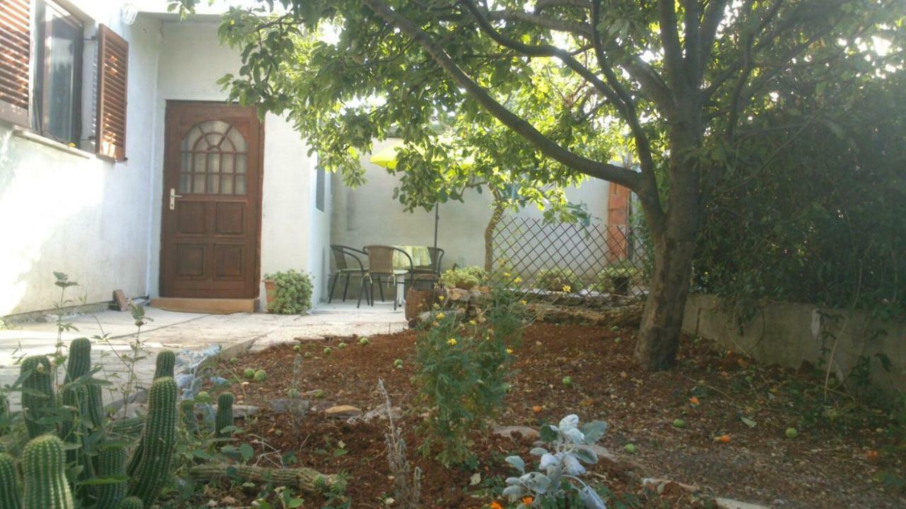 Apartment Bozava - Nena Ngoại thất bức ảnh
